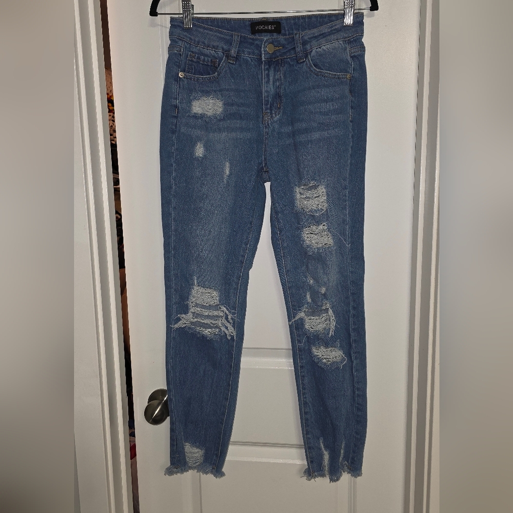 Hocaies women's distressed blue denim jeans raw hem and cropped Size 2 x 26